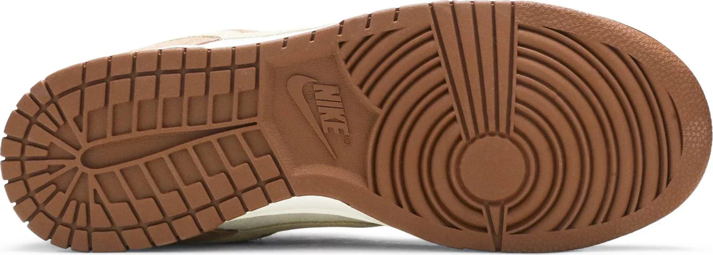 Nike Dunk Low Medium Curry