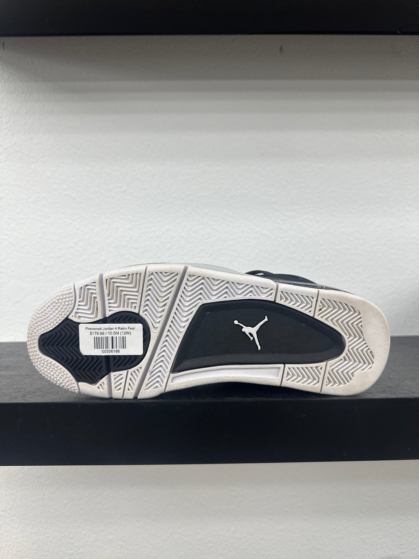 Preowned Jordan 4 Retro Fear