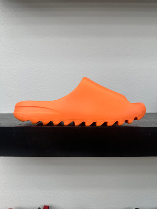 Preowned Yeezy Slide Enflame Orange
