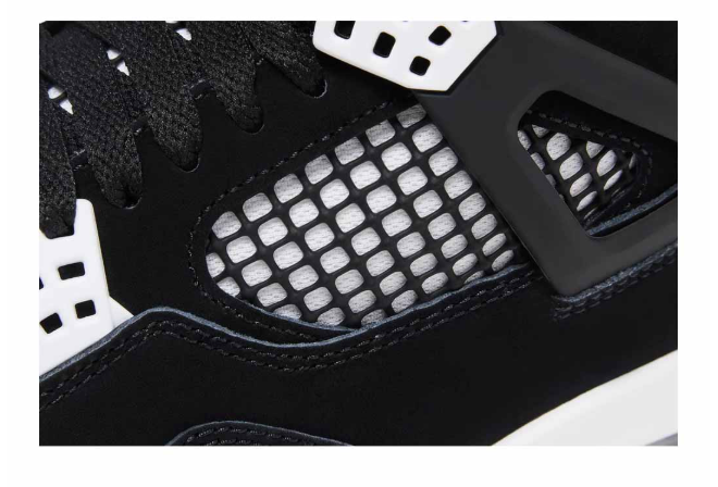 Jordan 4 Retro White Thunder