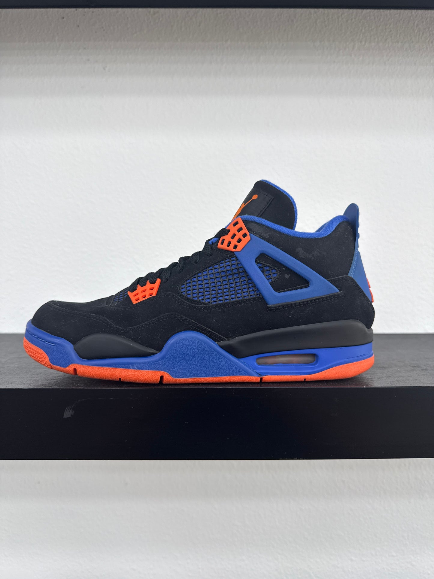 Preowned Jordan 4 Retro Cavs