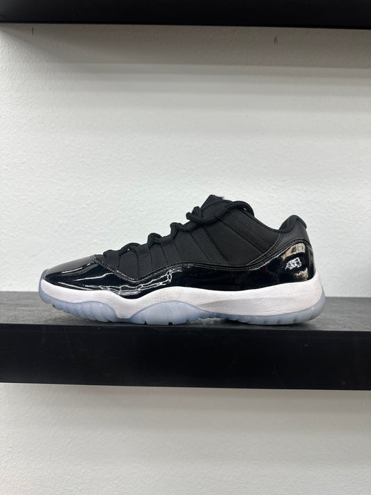 Preowned Jordan 11 Low Space Jam