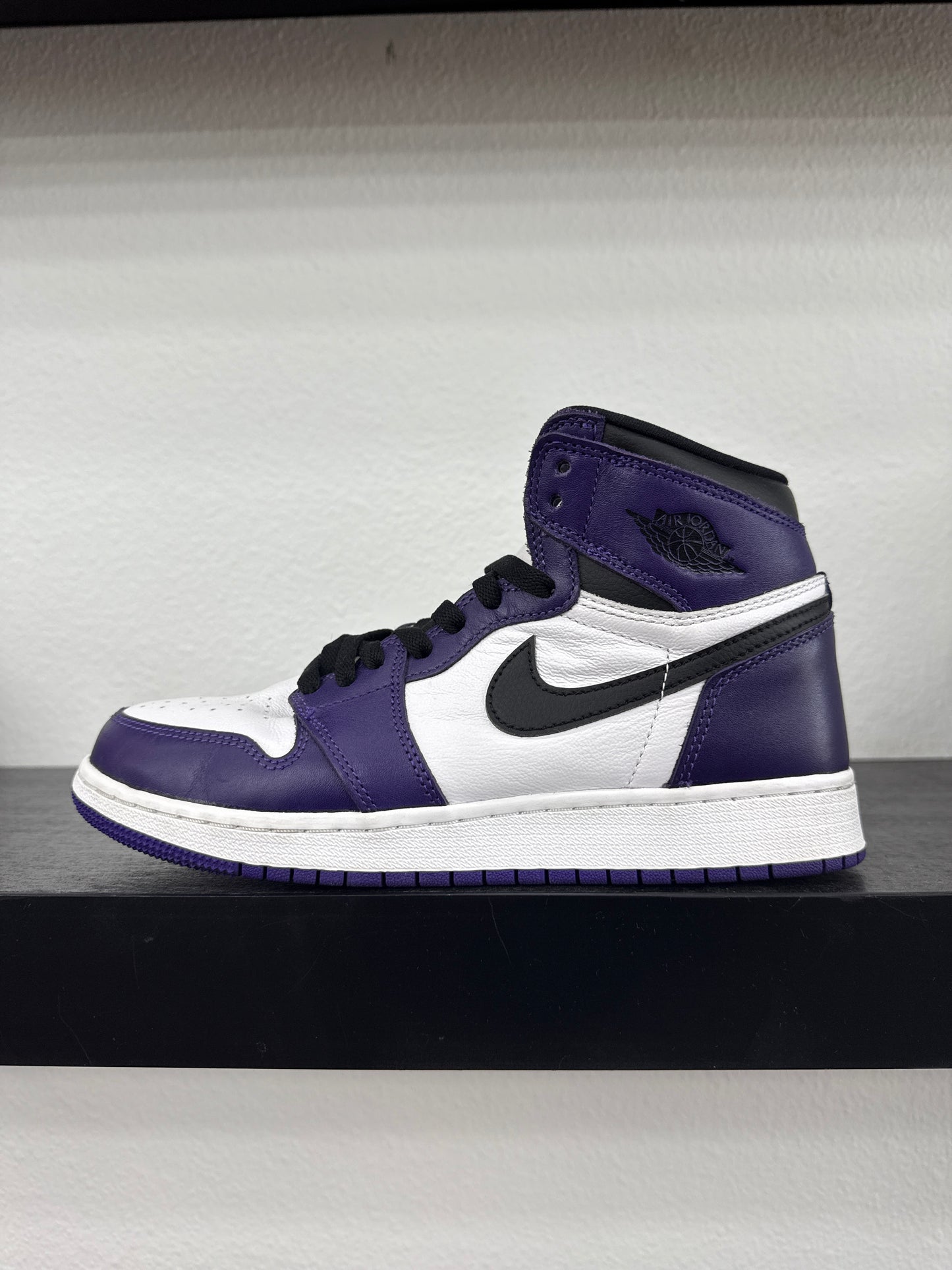 Preowned Jordan 1 High Court Purple