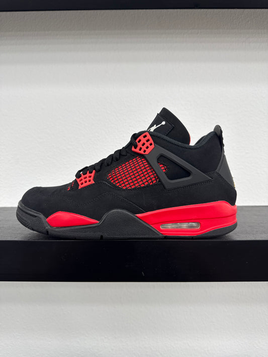 Preowned Jordan 4 Red Thunder