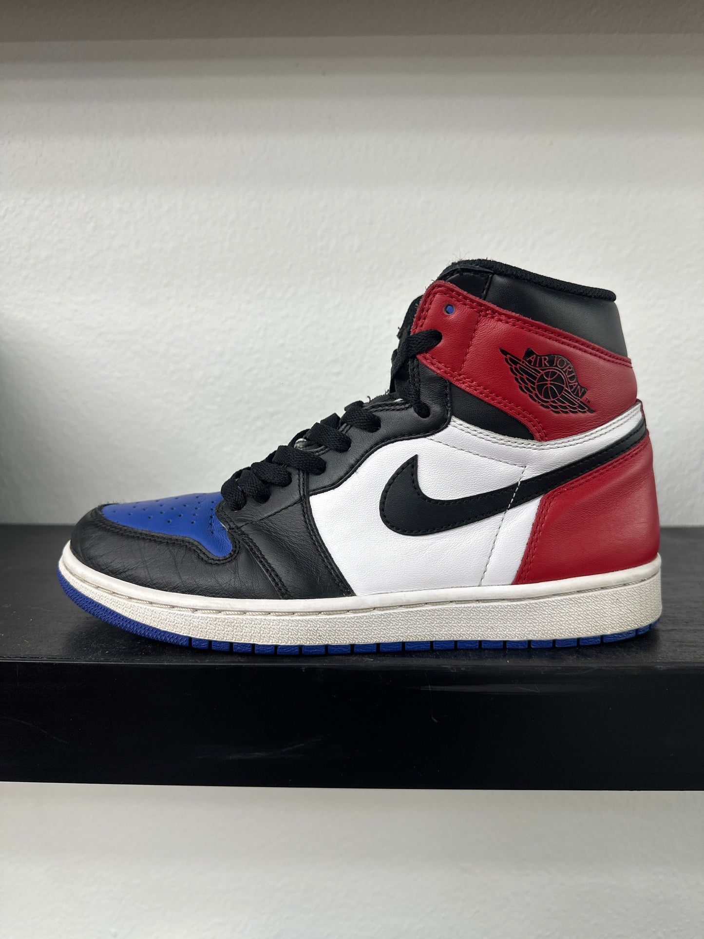 Preowned Jordan 1 Top 3