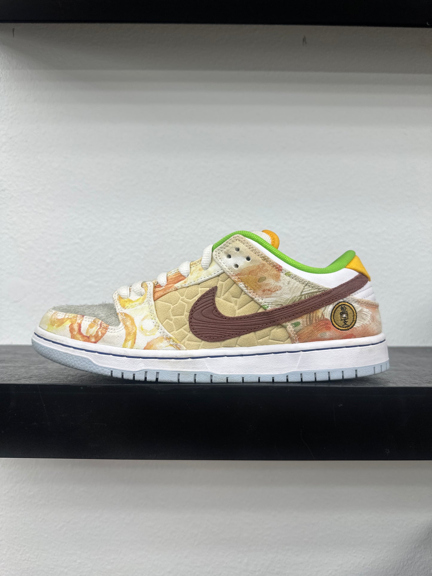 Preowned Nike SB Dunk Low Street Hawker