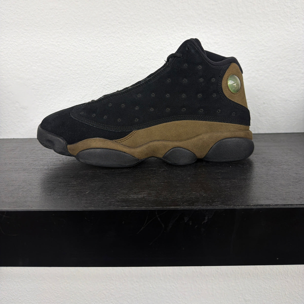 Preowned Jordan 13 Olive