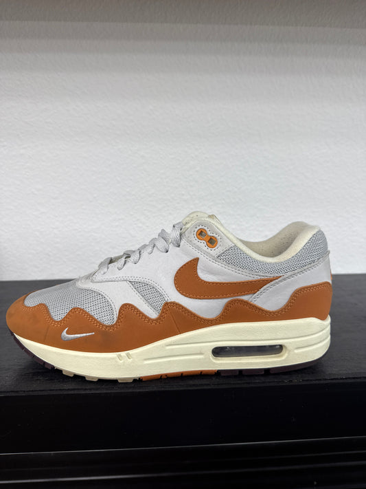 Preowned Nike Air Max 1 Patta Waves Monarch (with Bracelet)