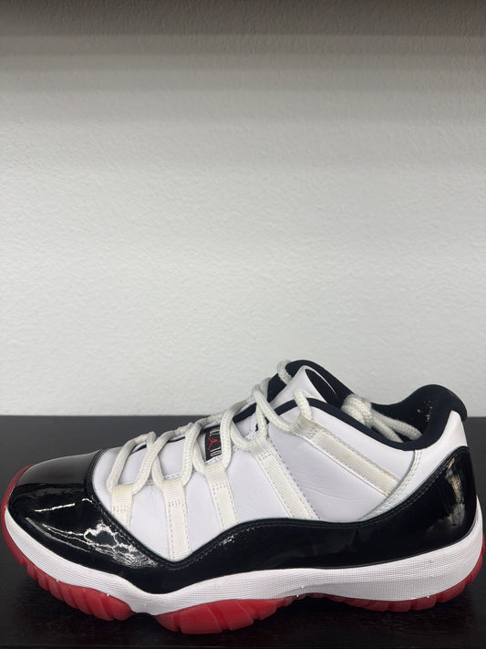 Preowned Jordan 11 Retro Low Concord Bred