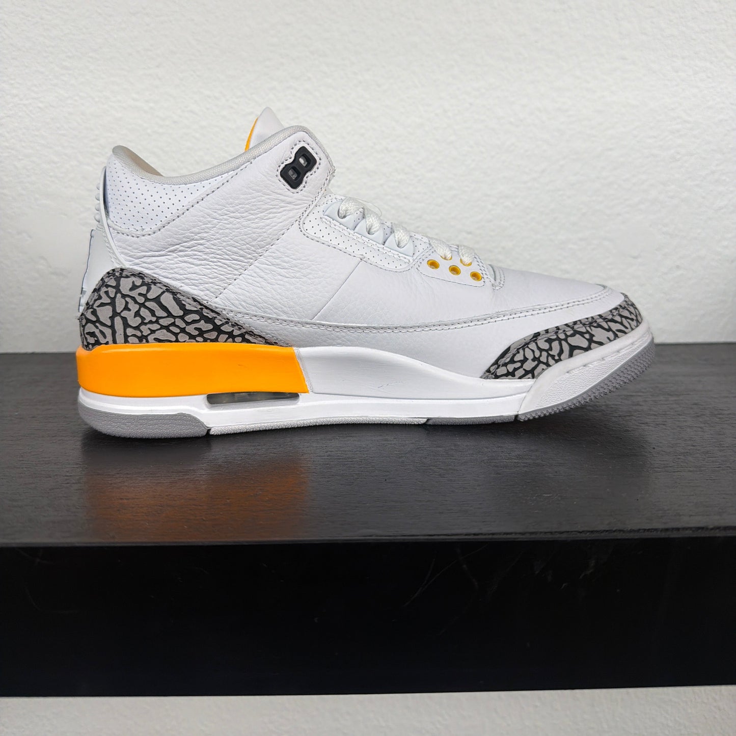 Preowned Jordan 3 Retro Laser Orange (Women's)