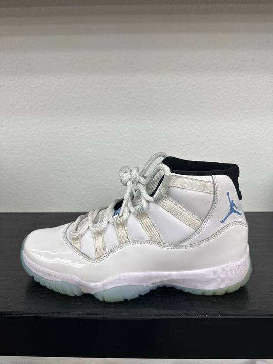 Preowned Jordan 11 Retro Legend Blue (2024)