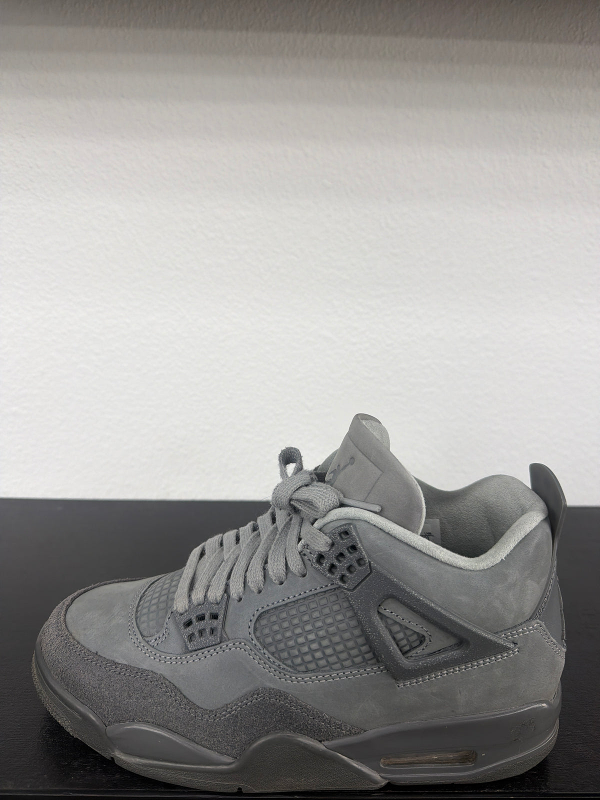 Preowned Jordan 4 Wet Cement