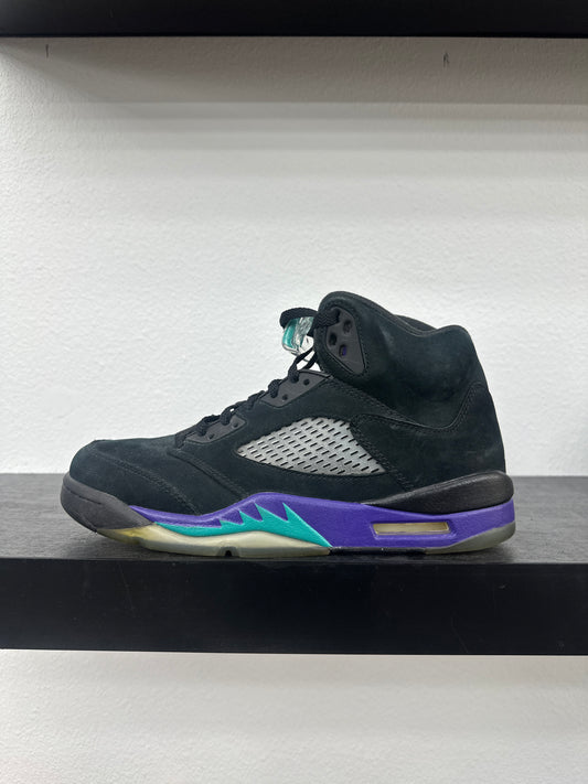Preowned Jordan 5 Grape