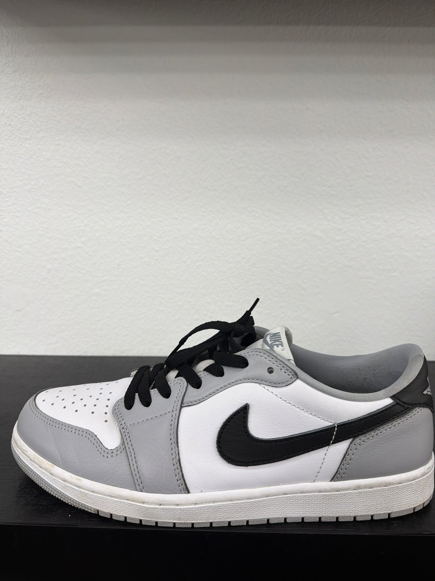 Preowned Jordan 1 Retro Low OG Barons