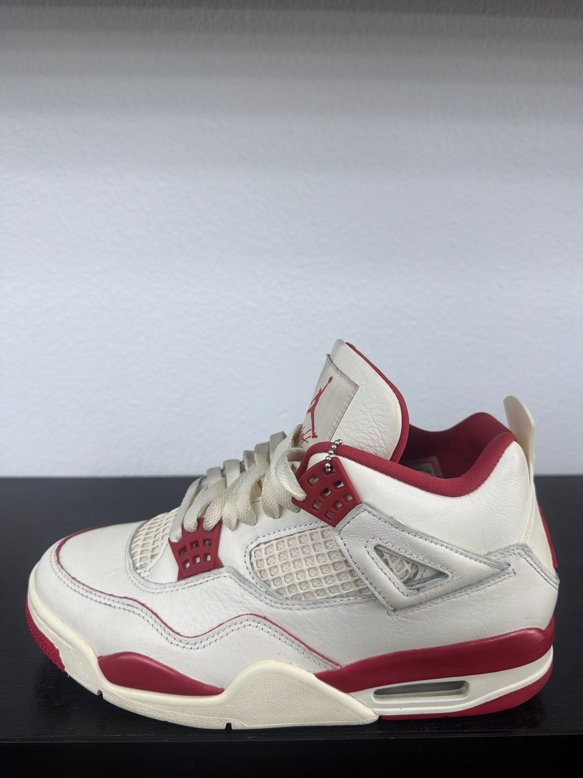 Preowned Jordan 4 Valentine's Day