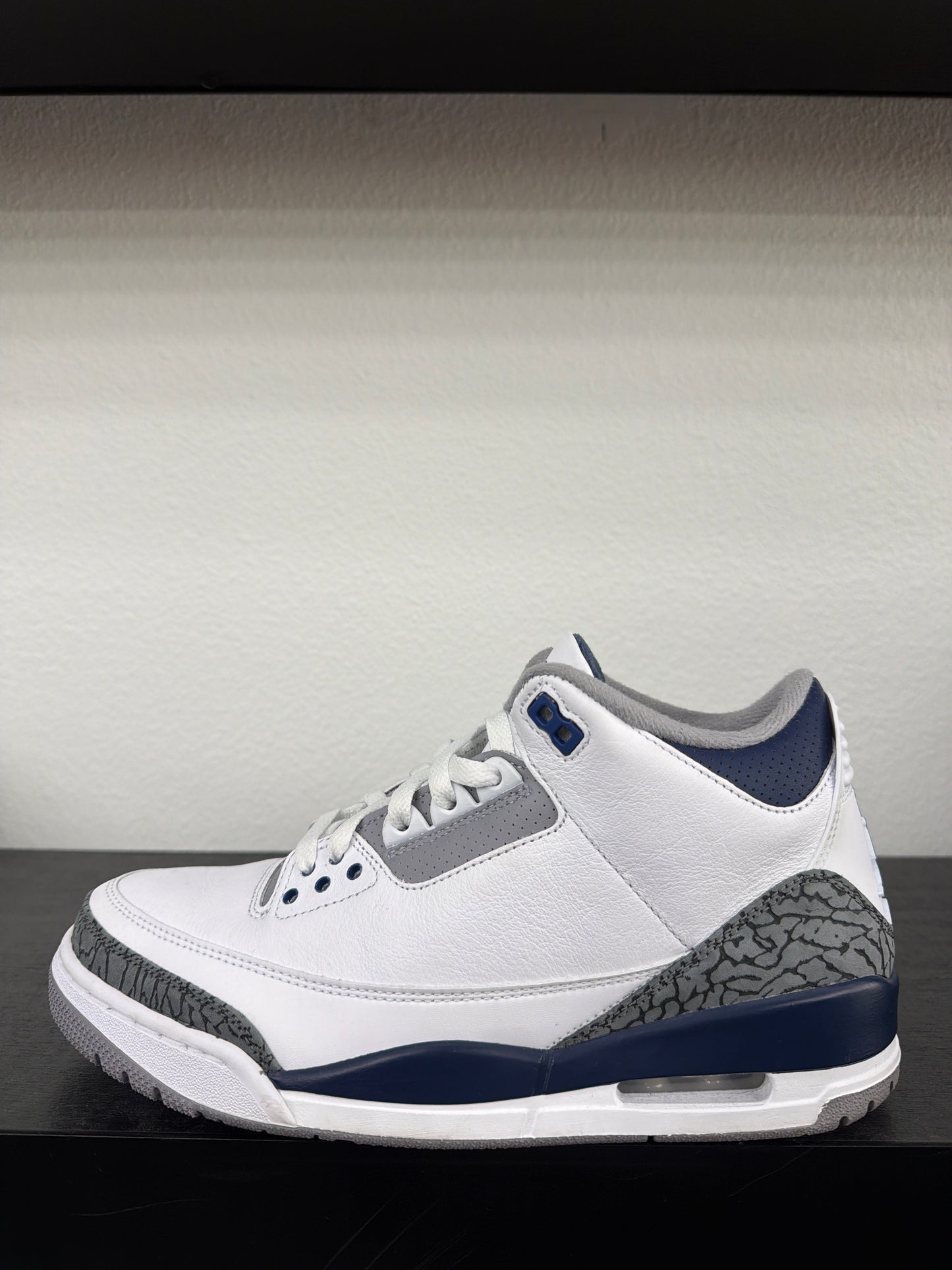 Preowned Jordan 3 Retro Midnight Navy