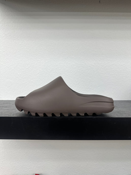 Preowned Yeezy Slide Soot