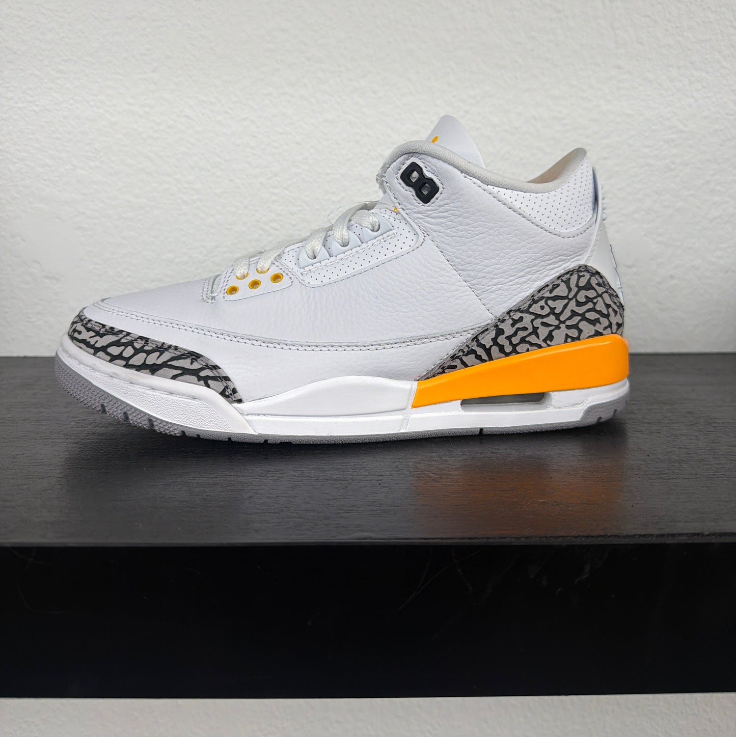 Preowned Jordan 3 Retro Laser Orange (Women's)