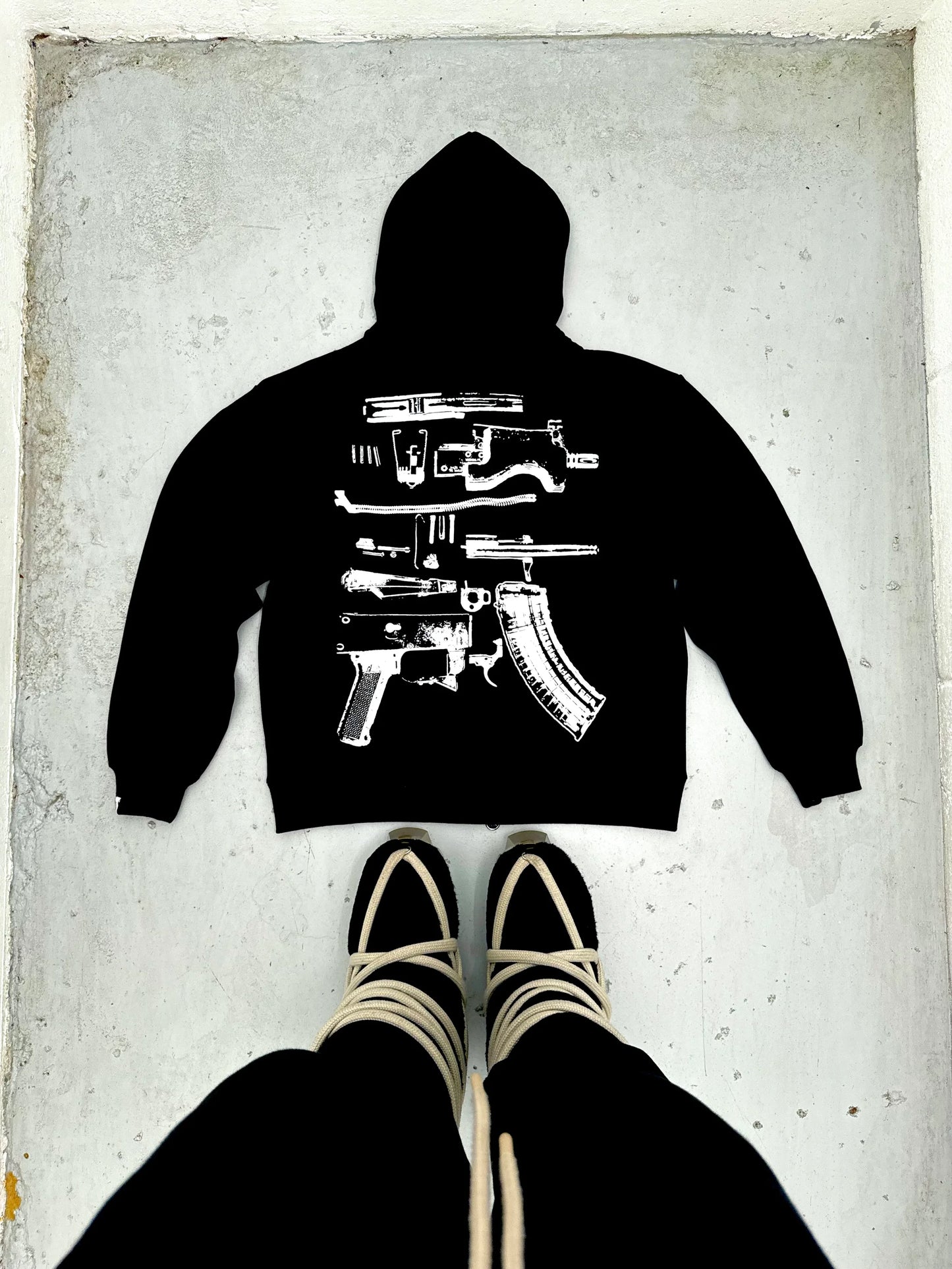 In Draco We Trust Zip Up Black