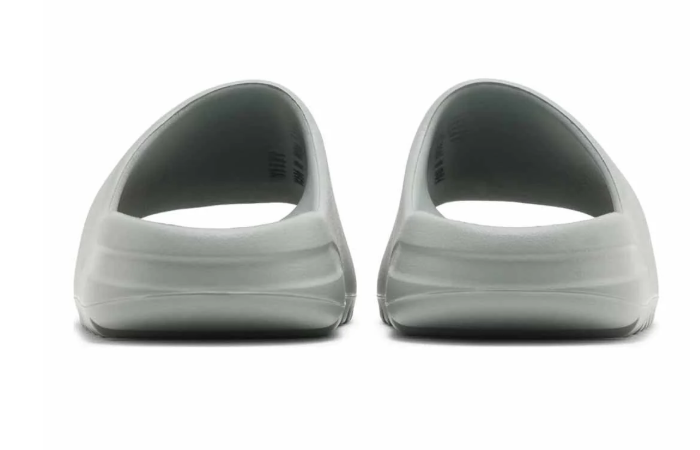 Adidas Yeezy Slide Salt